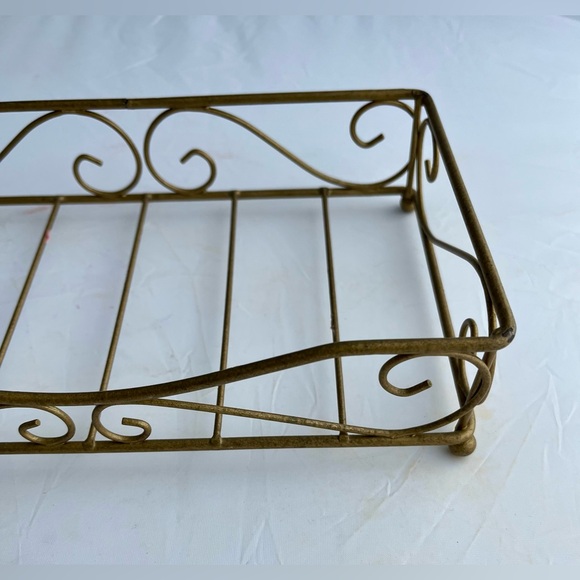 Vintage Gold Metal Scrolled Tissue Holder 9 x 5 x 2" - Picture 3 of 7